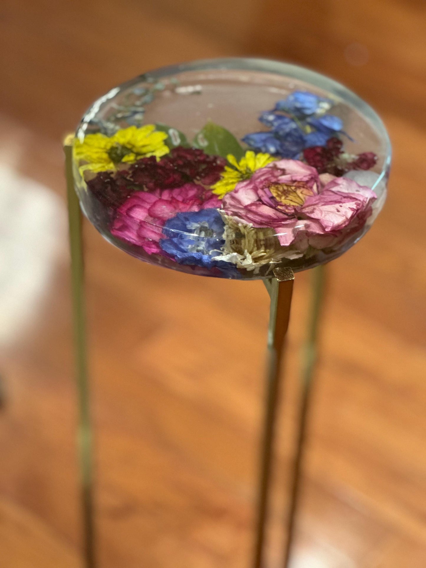 Epoxy resin drink table(side table) with real dried flowers -alcohol and heat-resistant top. Super durable, Customization available.