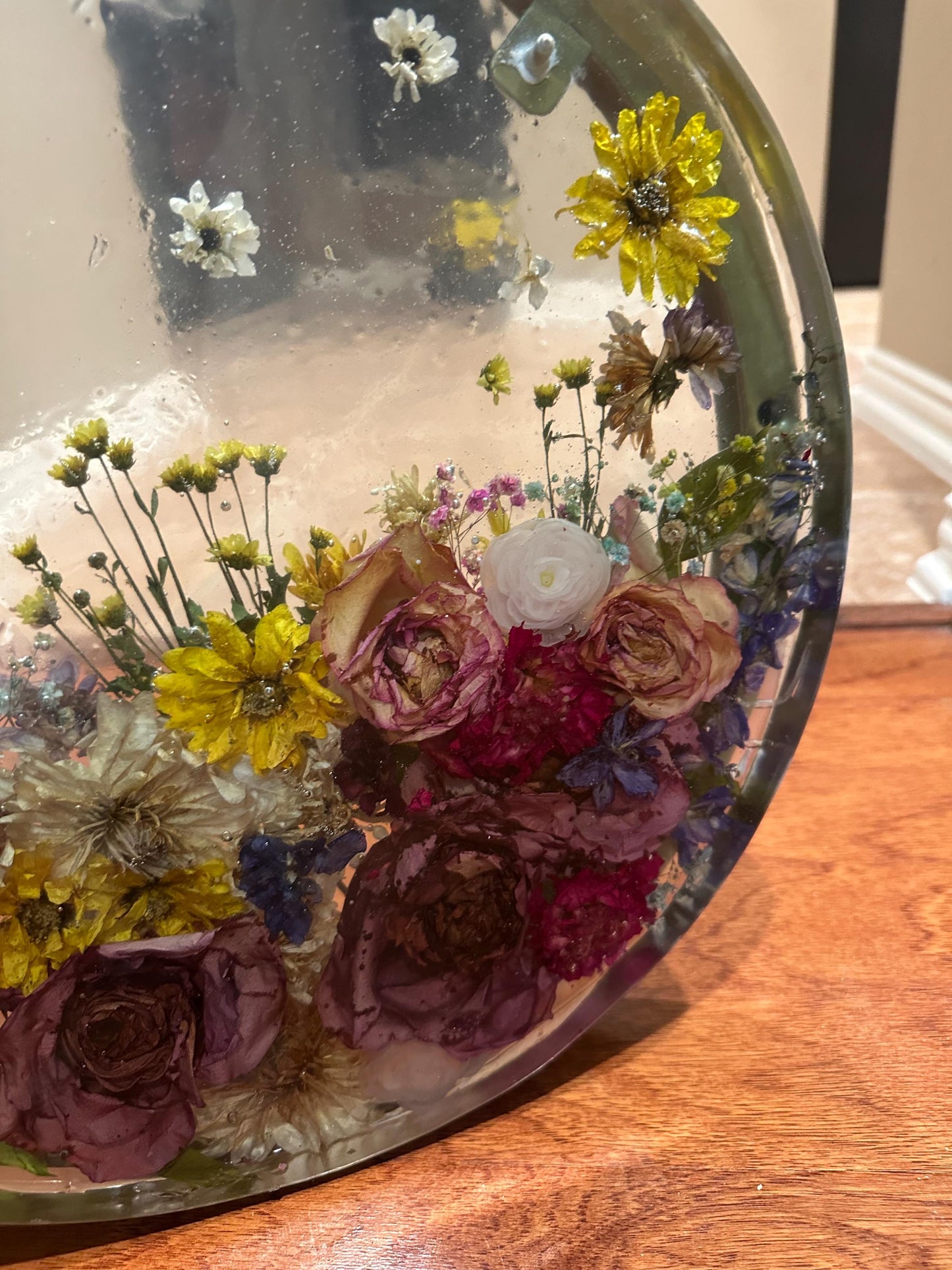 Epoxy resin end side table with real dried flower - large 18”- customization available
