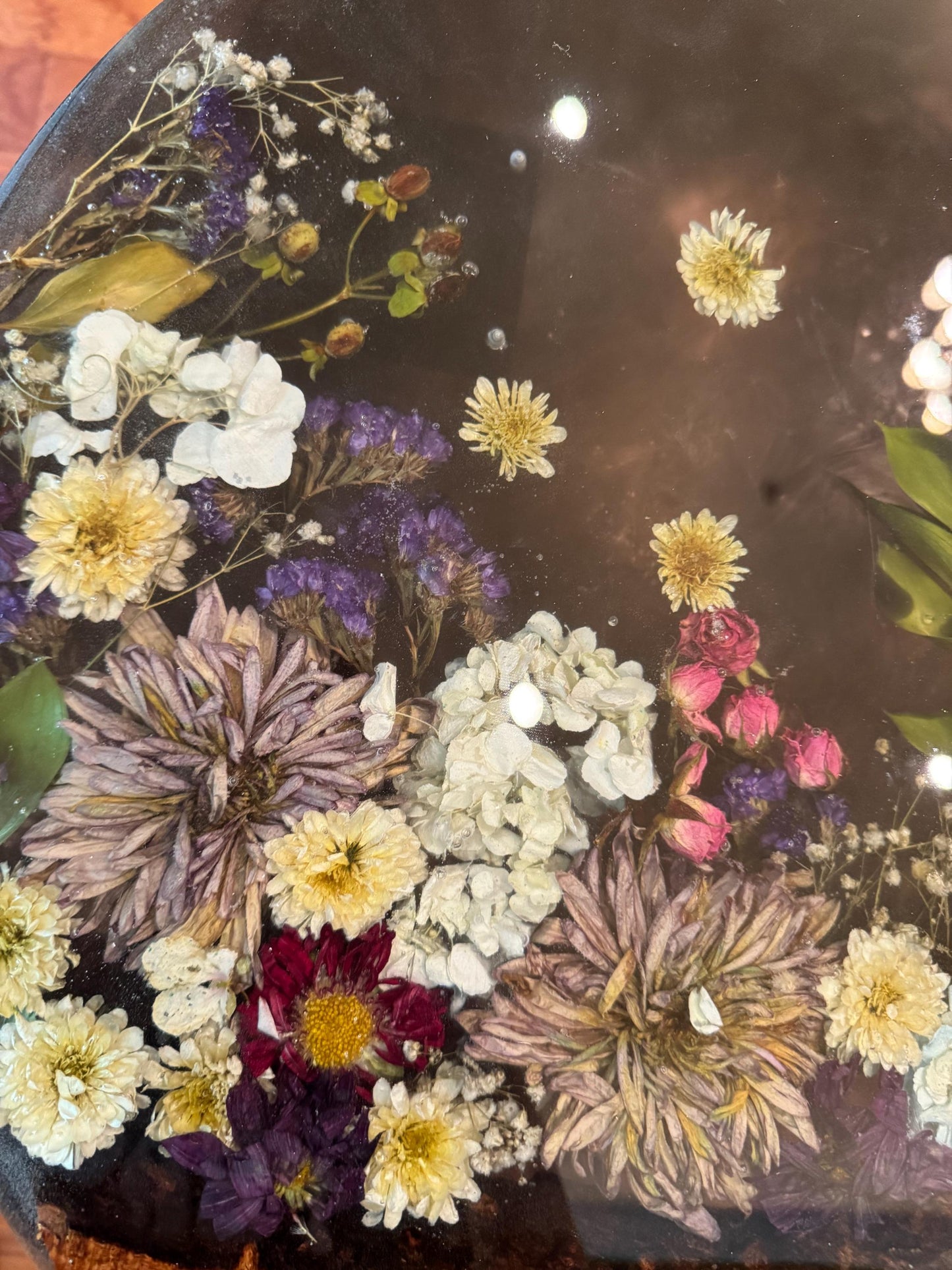Handmade epoxy resin flower side/coffee table 18" with mesquite wood and real dried flowers. Customization available. Preserve your flowers.