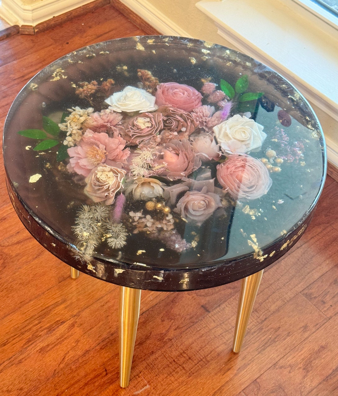 Handmade epoxy resin flower side table large 18" - heat and alcohol resistant top, customization available. preserve your flowers, bouquets