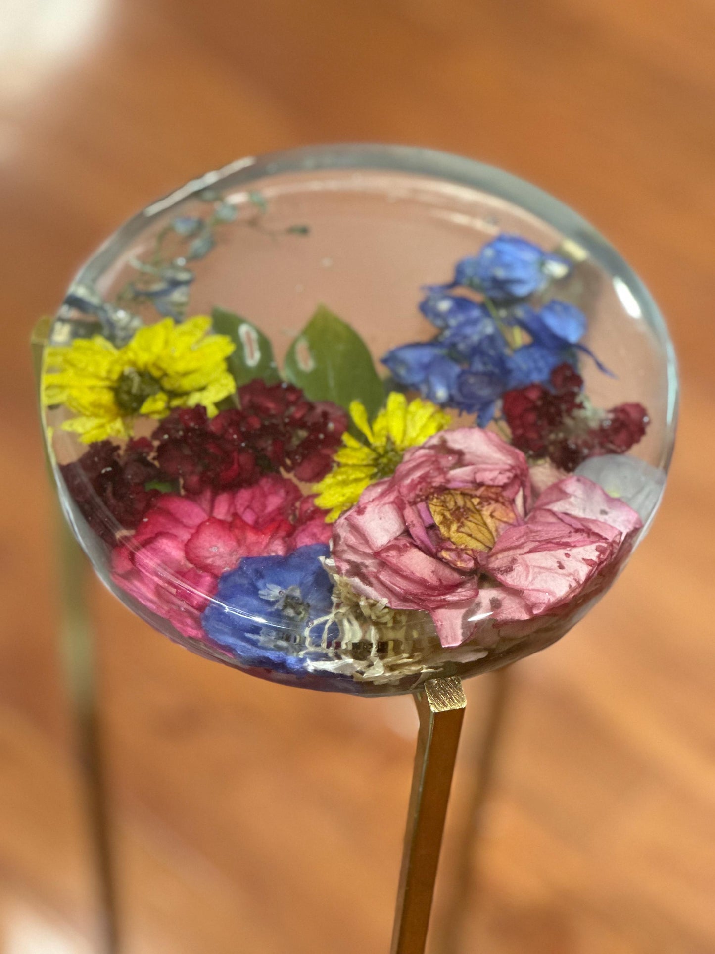 Epoxy resin drink table(side table) with real dried flowers -alcohol and heat-resistant top. Super durable, Customization available.