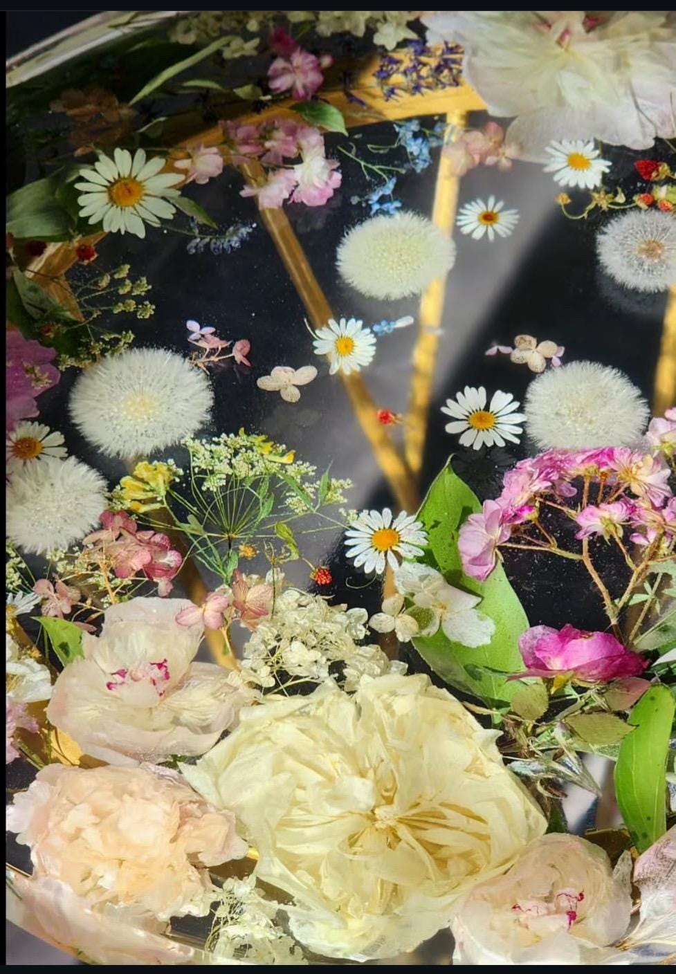 Handmade resin epoxy side table, coffee table -real dried flowers- Custom order available- Beautiful clear luxury tables