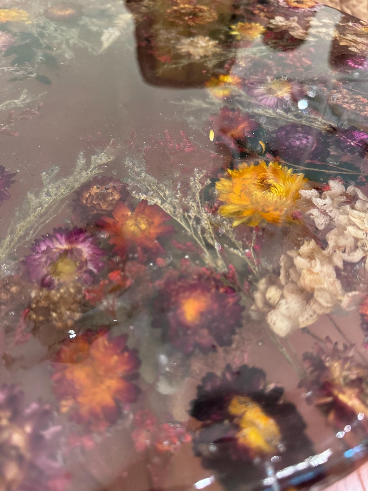 Epoxy end side table with real dried flower - large 18” customisation available