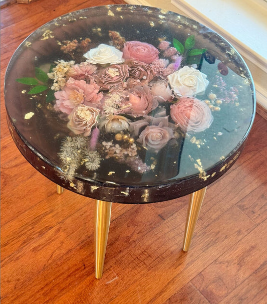 Handmade epoxy resin flower side table large 18" - heat and alcohol resistant top, customization available. preserve your flowers, bouquets